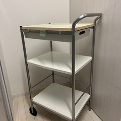 キャスター付きワゴン　白　IKEA
の画像