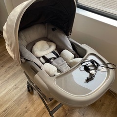 COMBI AUTO SWING BEDi　電動式ハイローチェア 