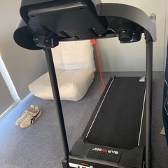 BARWING（バーウィング）のストアを表示 BARWING（バーウィング）ルーム ランナー 時速1-16km 20個のプログラムモード付 見やすい操作 パネル ウォーキングマシン フィットネスマシーン トレーニング ジムウォーキングマシン 家庭用 静音折りたたみ トレッドミルの画像