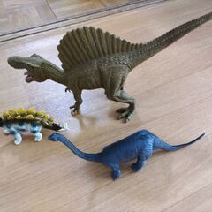 恐竜玩具