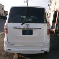 コミコミ27万円！H.20(2008)年 トヨタ ノア　X　４WD　パールホワイト ファミリーカーお探しの方にも！の画像