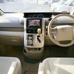 コミコミ27万円！H.20(2008)年 トヨタ ノア　X　４WD　パールホワイト ファミリーカーお探しの方にも！の画像
