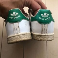adidasスタンスミスの画像