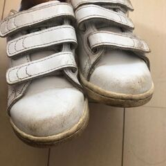 adidasスタンスミスの画像