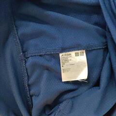 ユニクロ　UVカットパーカー　紺色　ネイビー　レディースM　UNIQLOの画像