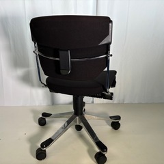 【取引決定】ジロフレックス/giroflex 　3脚セット　肘無ローバックチェア 33チェア　ブラックの画像