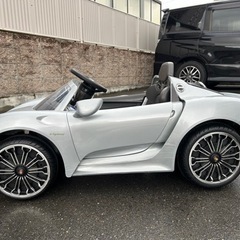 トイザらス 電動乗用 ポルシェ 918 スパイダー 子供の画像