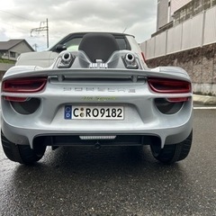 トイザらス 電動乗用 ポルシェ 918 スパイダー 子供の画像
