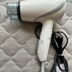ヘアドライヤー &コテの画像