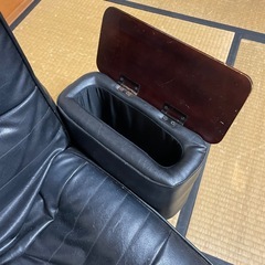 回転両袖座椅子　リクライニング機能付き　360度回転　チェア　収納付きの画像