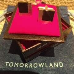カウス。TOMORROWLAND購入。新品、未使用。