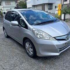 フィットハイブリット　プレミアムセレクション　２年車検付き　HO...