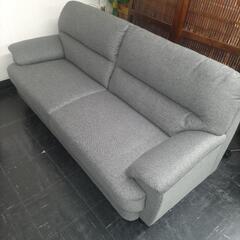 新品未使用　店舗展示品ファブリックグレー3人掛けの画像