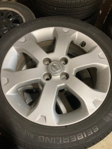 キューブ等　アルミホイール タイヤ付き