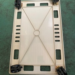 Tupperware タッパーウェア　台車の画像