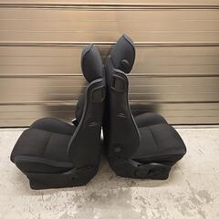 車 シートの画像