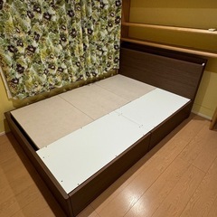 ニトリ ダブルベッドフレーム(ヴァイン2 深型/WH)