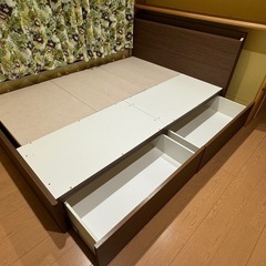 ニトリ　ダブルベッドフレーム(ヴァイン2 深型/WH)