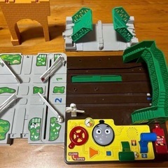 トーマス