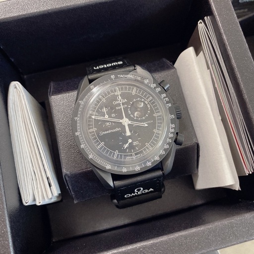 スウォッチ オメガ スヌーピー 黒