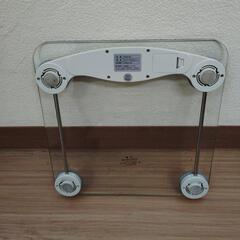 🌟お取り引き完了‼️⭐️電子体重計 自動電源ON/OFF 機能 中古❗️の画像