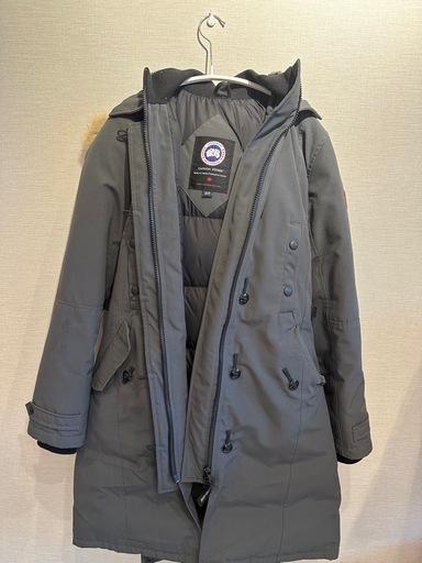 カナダグース　ダウンジャケット　レディース