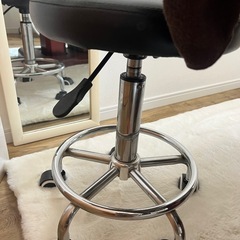 キャスターの画像