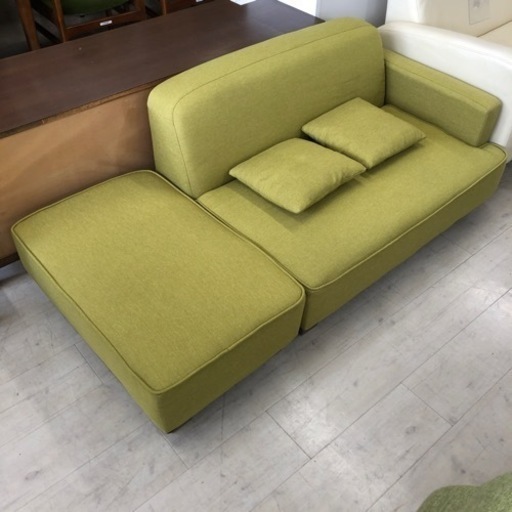2人掛けソファー　オットマン付き　ファブリック　黄緑　【トレファク堺福田店】