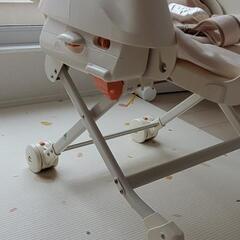 コンビ　COMBI　手動ハイローチェアの画像