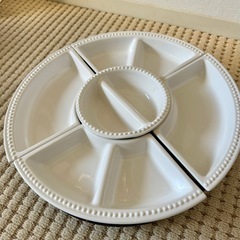 IKEAで買った回転式お皿の画像