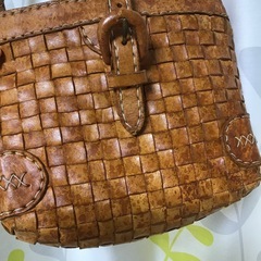 中古　本革　ショルダーバックの画像