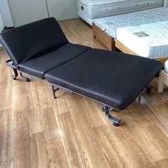 折りたたみベッド（リクライニング付き）【町田市再生家具】　241232　の画像