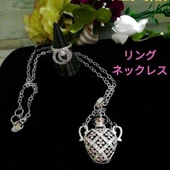 超美品❤オニキス、サファイアリバーシブルネックレス&スウィングリングセットレアの画像