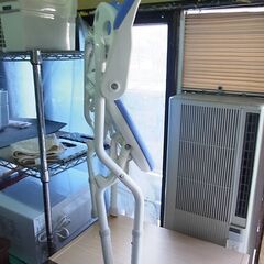 セール中につき、通常特価6,578円より半額の3,289円!　安寿　折りたたみシャワーベンチFSフィット　ブルー　風呂椅子　介護用品　介助用品　バス用品の画像