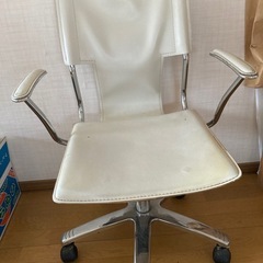 ガス昇降式パソコンチェア