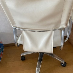 ガス昇降式パソコンチェアの画像