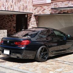 検査8年4月640i グランクーペ MスポーツPKG ロハナ20インチ/KW車高調/ダコタレザーシート/HDDナビ/地デジ/バックカメラ/コンフォートアクセスの画像