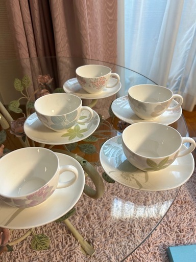 ティーカップ&ソーサー　ブルーム Bloom白山陶器