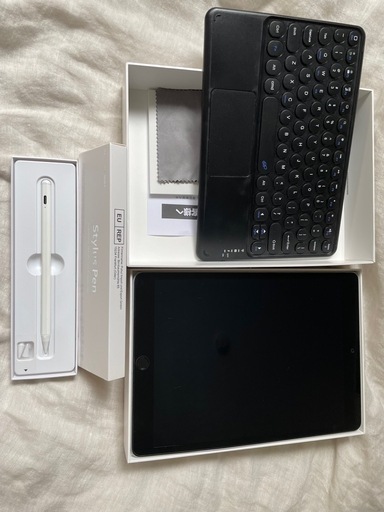 iPad 第9世代　本体とその他セット