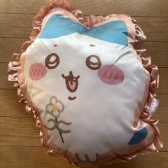 ちいかわギンガムフリルクッション①