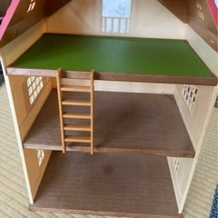 シルバニアファミリー3階建てのおうちの画像