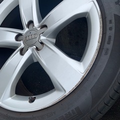 245/45R18  アウディA6純正アルミ　2022年製ピレリPOWERGY ガリ傷の画像