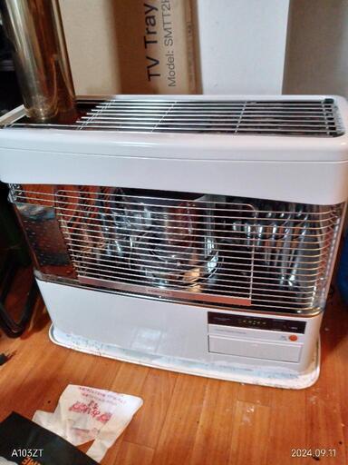 コロナストーブほぼ新品２１日まで
