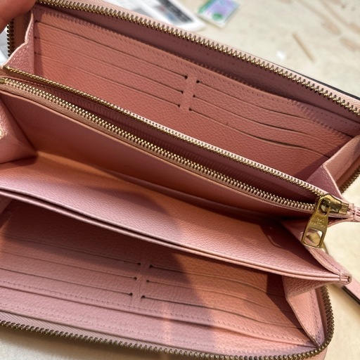 LOUIS VUITTON 期間限定値下げ長財布　ジッピーウォレット