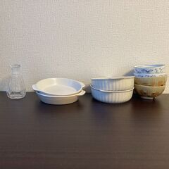食器類一式の画像