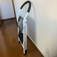 ★ニトリ 脚立　2段「新品」の画像