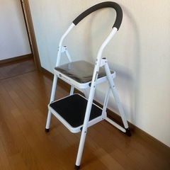 ★ニトリ 脚立　2段「新品」の画像