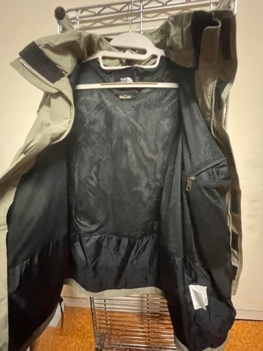 THE NORTH FACE　ナイロンジャンパー　マウンテンパーカー　アウター　無地　フード　フルジップ　ワンポイントGORE-TEX