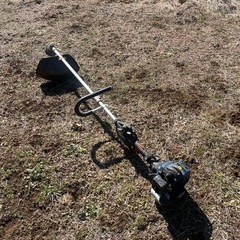 草刈機①　セルモーター付きです。ジャンク扱いの画像