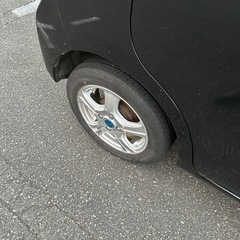 売約済みです！直ぐ乗れます！4WD！ダイハツムーヴ人気のブラック！内外綺麗でサビ無し！アイドリングストップ付き！夏冬タイヤ2セット付き！整備済み！車検7年5月末まで！総額22万円の画像